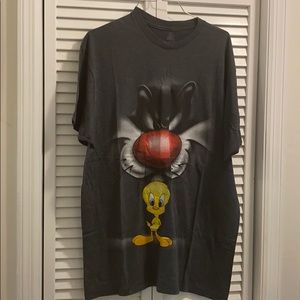 T-shirt looney toons size xl